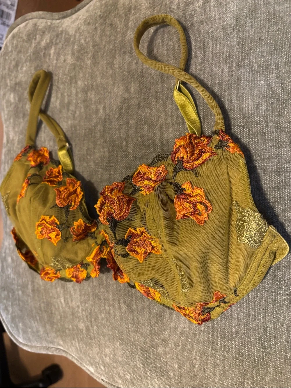 Olive Green Italian Floral Embroidered Fairycore Underwire Bra in 36C/D - Picture 4 of 11